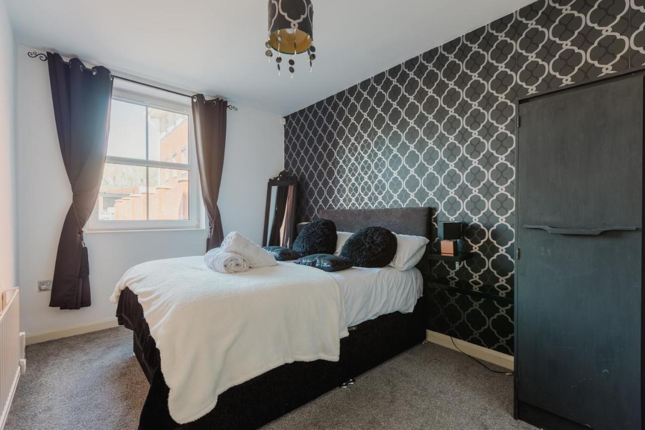 Hullidays - Theatre Side Apartment - Refurbished 2023 Kingston upon Hull Exterior foto